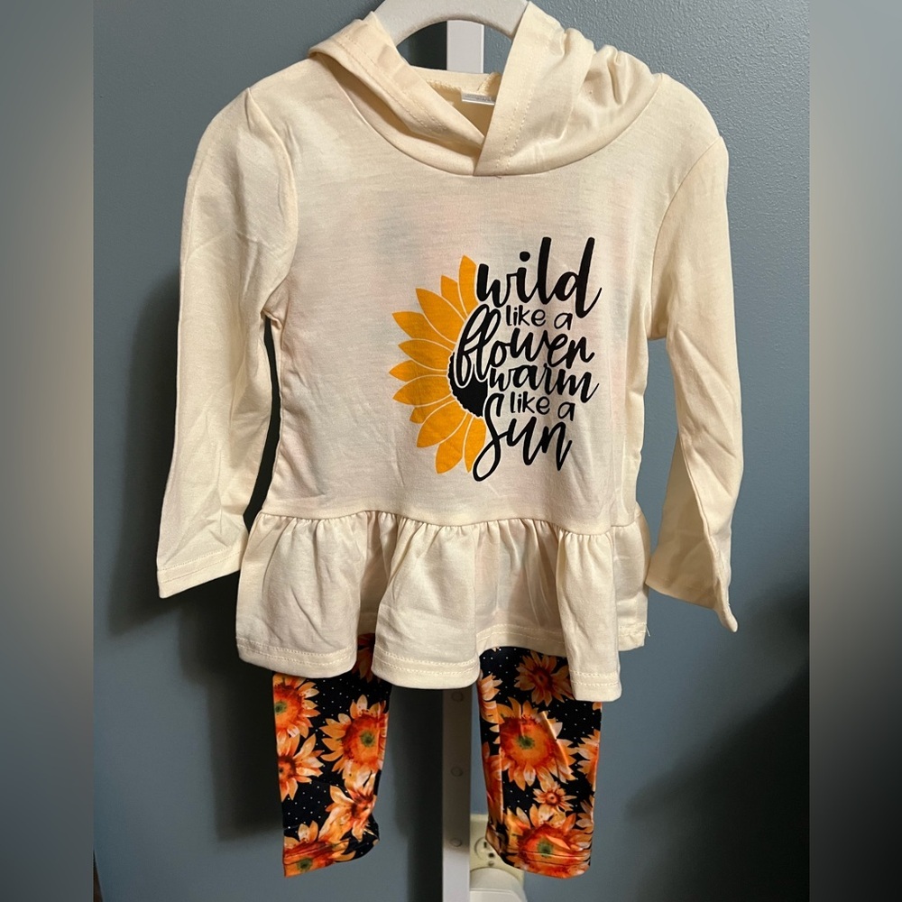 Sunflower Cream Hoodie and Floral Leggings Set Boutique NWOT